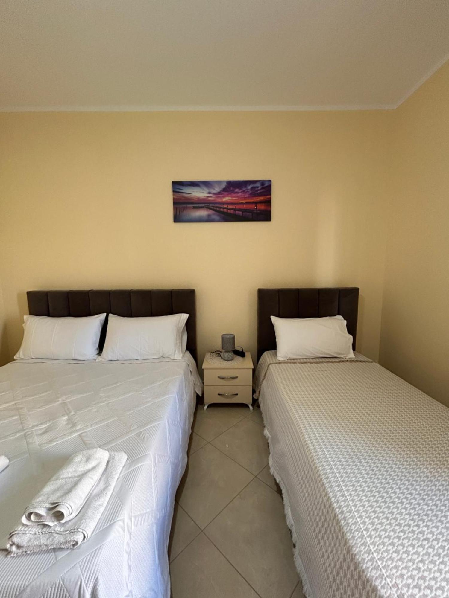 Rest House Vlore Exterior photo