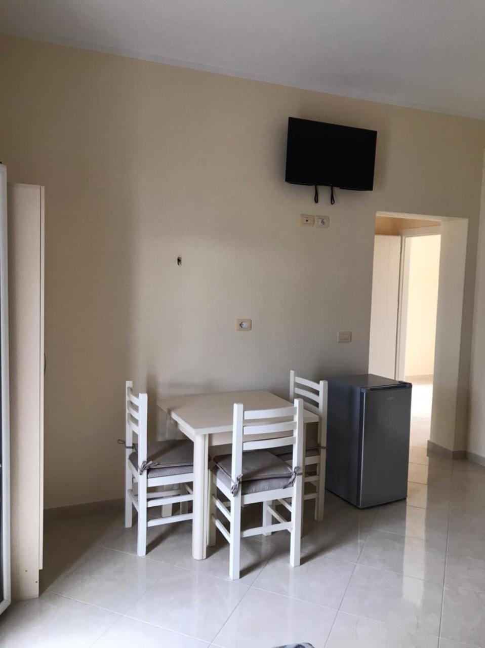 Rest House Vlore Exterior photo